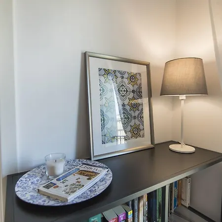 Cozy Central Apartment